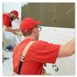 Équipe au dépôt préparant un chantier